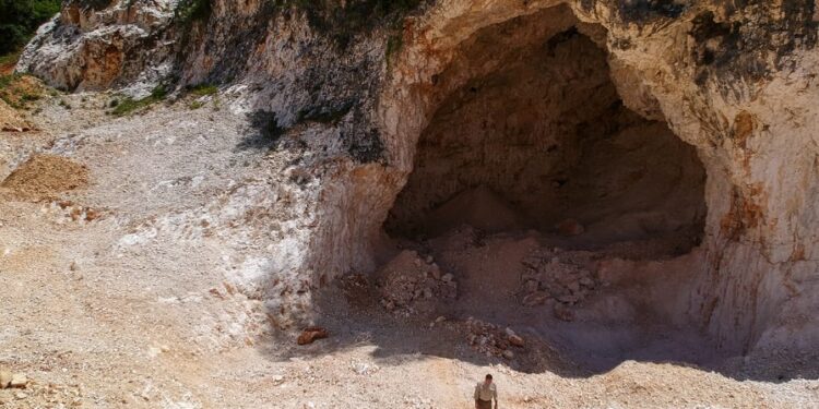 San Cristóbal: Entidad ecológica denuncia minería irresponsable imagen