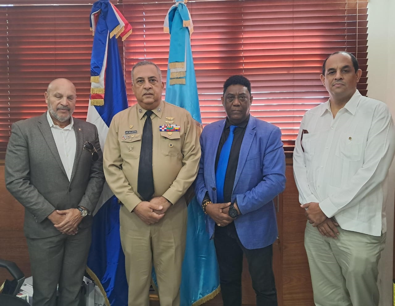 Constructores RD ven «urgente» regularizar la mano obra haitiana imagen