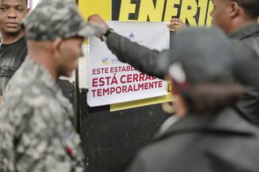 COBA cierra cinco negocios y notifica 11 en Distrito Nacional