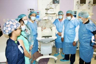 Celebran nacimiento de primer bebé en hospital ciudad sanitaria