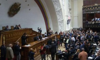 Asamblea Venezuela declara «no gratos» a nueve ex presidentes 