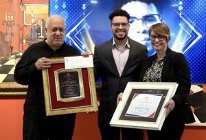 Joel Díaz Suero recibe el Premio Anual Música Clásica y Popular