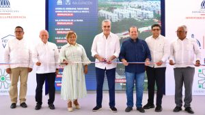 Presidente dominicano entrega obras en la Ciudad Juan Bosch