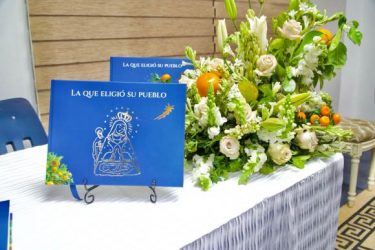 Libro “La que eligió a su pueblo” en honor Virgen de la Altagracia