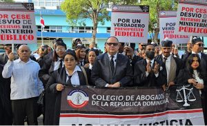 Abogados anuncian «plan de lucha» por mejoría justicia RD