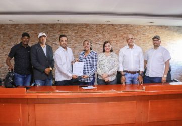 Hato Mayor: Gobierno destina recursos compra de camiones