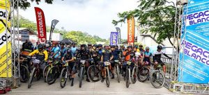 Carlos del Rosario y Gabriella Tejada ganan ciclismo Calizamar