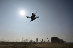 La defensa aérea rusa intercepta y destruye 61 drones ucranianos