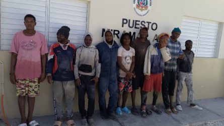 Armada Dominicana intercepta cuatro embarcaciones haitianas