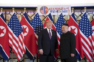 EEUU: Trump planea ponerse en contacto con líder Kim Jong Un