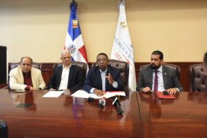 MESCyT aprueba 70 proyectos investigación en R. Dominicana