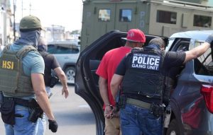 PLD preocupado por amenaza deportación de dominicanos