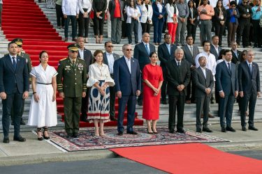 El Gobierno dominicano rinde homenaje a Bandera Nacional