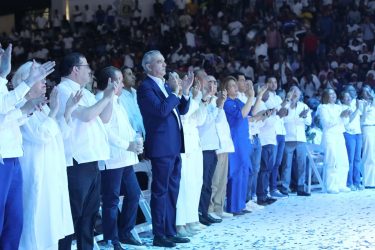 Abinader: PRM es lo mejor para   enfrentar desafíos dominicanos