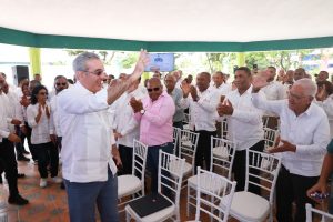 Abinader inaugura este viernes carretera Comendador Guaroa