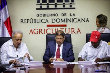 Gobierno dominicano firma alianza estratégica agropecuaria