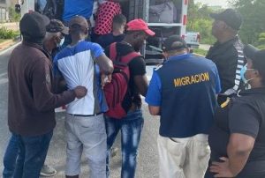 Haitianos denuncian impunidad diez años después de asesinato