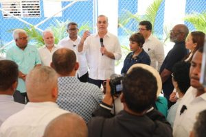 Presidente Abinader lleva a SDE programa «Gobierno Contigo»