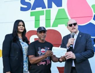 Alcaldía de Santiago impulsa el Carnaval con apoyo a lechones Alcaldía de Santiago impulsa el Carnaval con apoyo a lechones