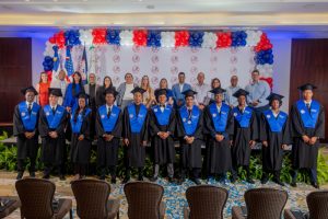 Yankees de Nueva York celebran graduación de sus prospectos