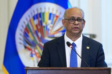 Eligen surinamés Albert Ramdin secretario general de la OEA