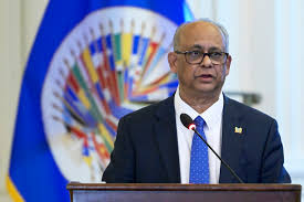 RD se suma al apoyo al surinamés Ramdin para liderar la OEA