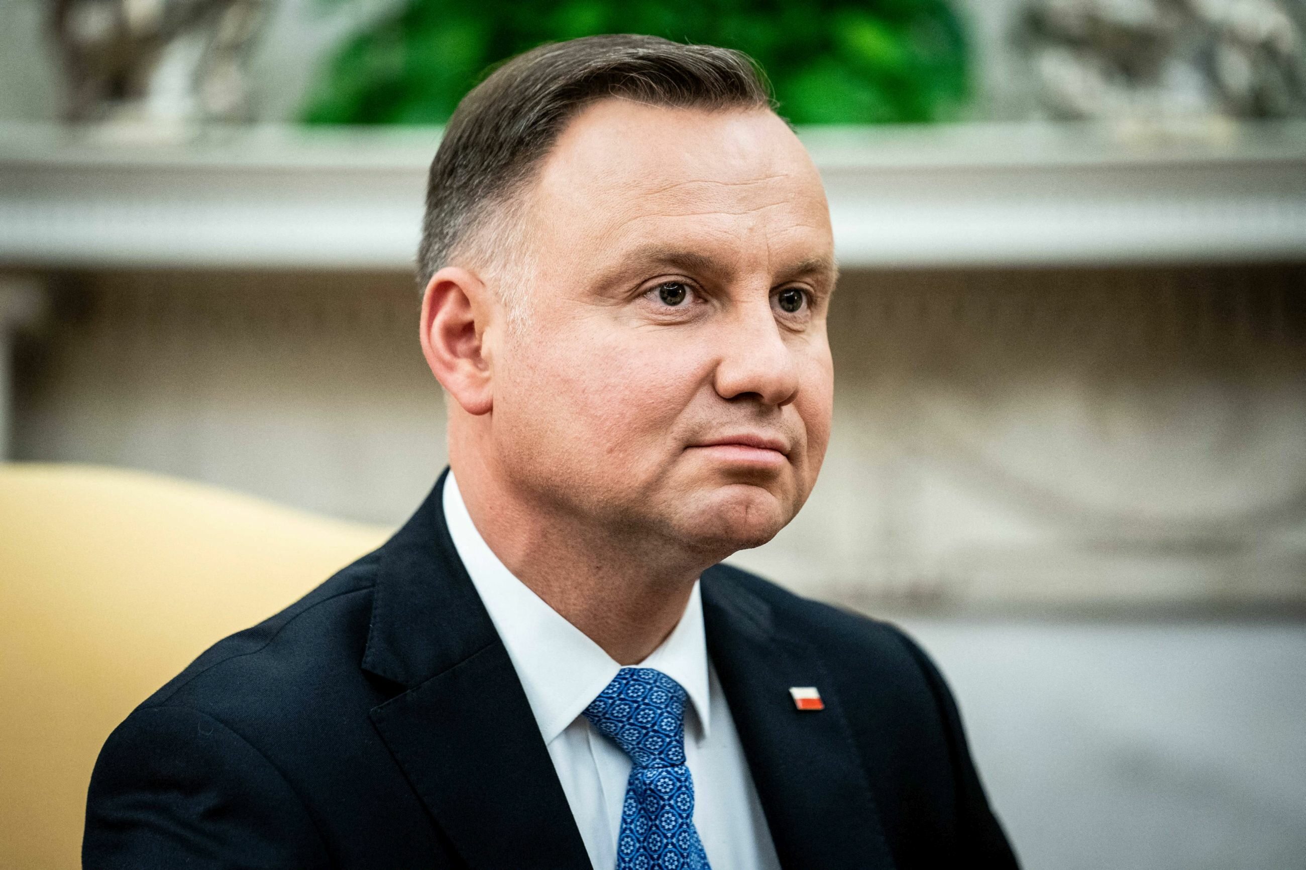 Solicita a EEUU que despliegue armamento nuclear en Polonia imagen
