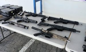PN desmantela red de tráfico de armas que tenía base en Miami