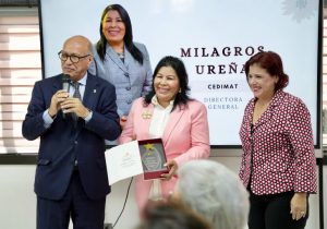 Reconocen Directora CEDIMAT por gestión sector empresarial