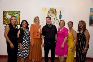Inauguran «Arte Solidario» en apoyo a pacientes con cáncer