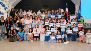 Estelares ganan premios “Los Mejores Delfines Naco 2024”