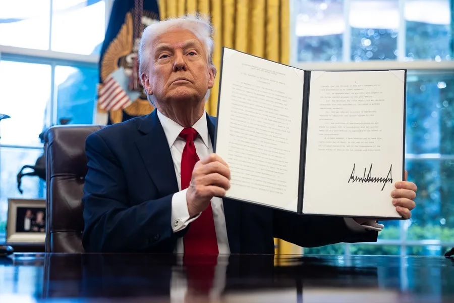Trump anuncia aranceles 25 % para autos exportados a EEUU imagen