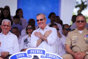 Presidente dominicano encabezará desfile por batalla del 19 de marzo