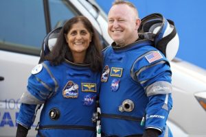 EEUU: Los astronautas varados de la NASA regresan a la Tierra