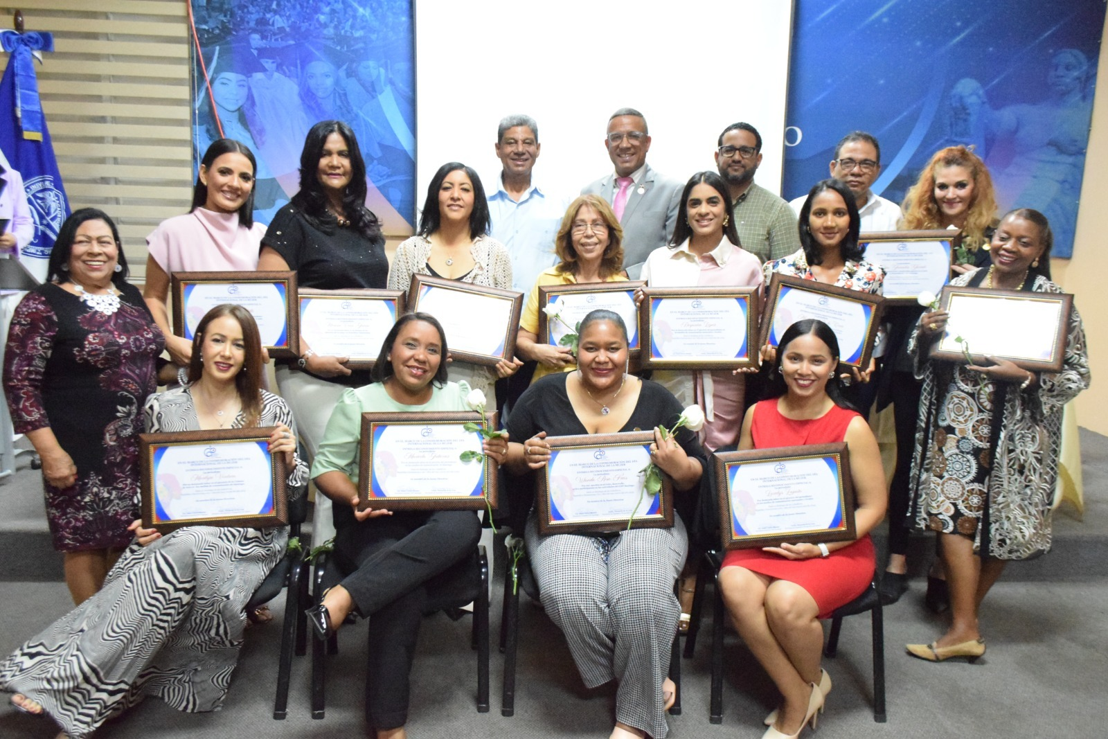 Seccional del CDP Santiago reconoce a mujeres periodistas