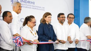 Vicepresidenta inaugura varias obras en provincia de Santiago