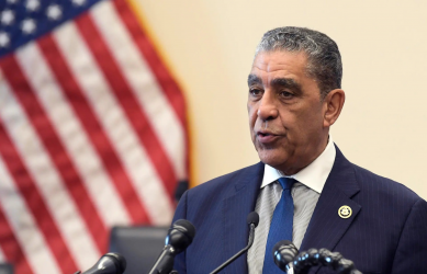 EU: Adriano Espaillat anuncia lanzamiento del Caucus Textil