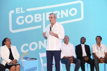 Presidente anuncia una serie de obras para zona de Pedro Brand