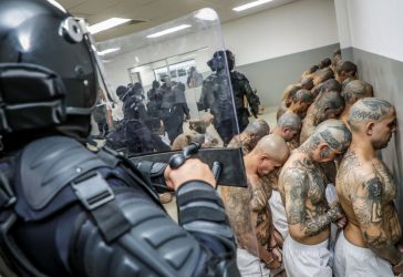 Comienza juicio en El Salvador contra 90 pandilleros de MS-13 Comienza juicio en El Salvador contra 90 pandilleros de MS-13