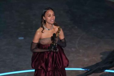 Cámara de Diputados de RD reconoce actriz Zoe Saldaña Cámara de Diputados de RD reconoce actriz Zoe Saldaña