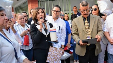 Miami rinde tributo a víctimas en derrumbe del techo Jet Set