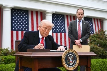 Trump enfrenta oposición en su propio partido por los aranceles