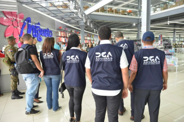 DGA interviene tres tiendas por departamentos de origen chino DGA interviene tres tiendas por departamentos de origen chino