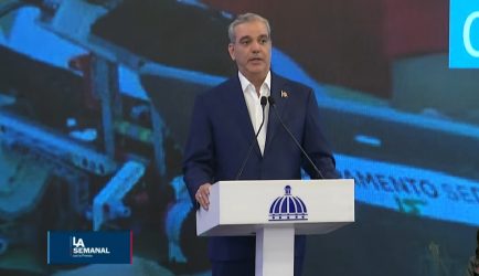 Convocará a ex presidentes de RD para analizar crisis haitiana