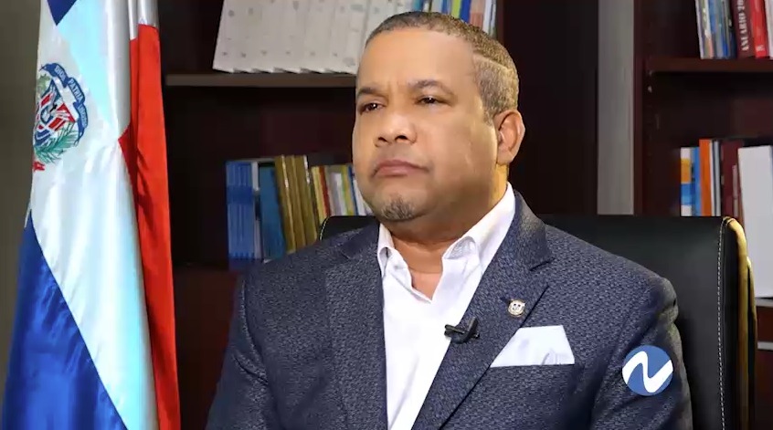 Acosta flama a funcionarios del PRM a enfocarse en trabajar | AlMomento.net Acosta flama a funcionarios del PRM a enfocarse en trabajar | AlMomento.net