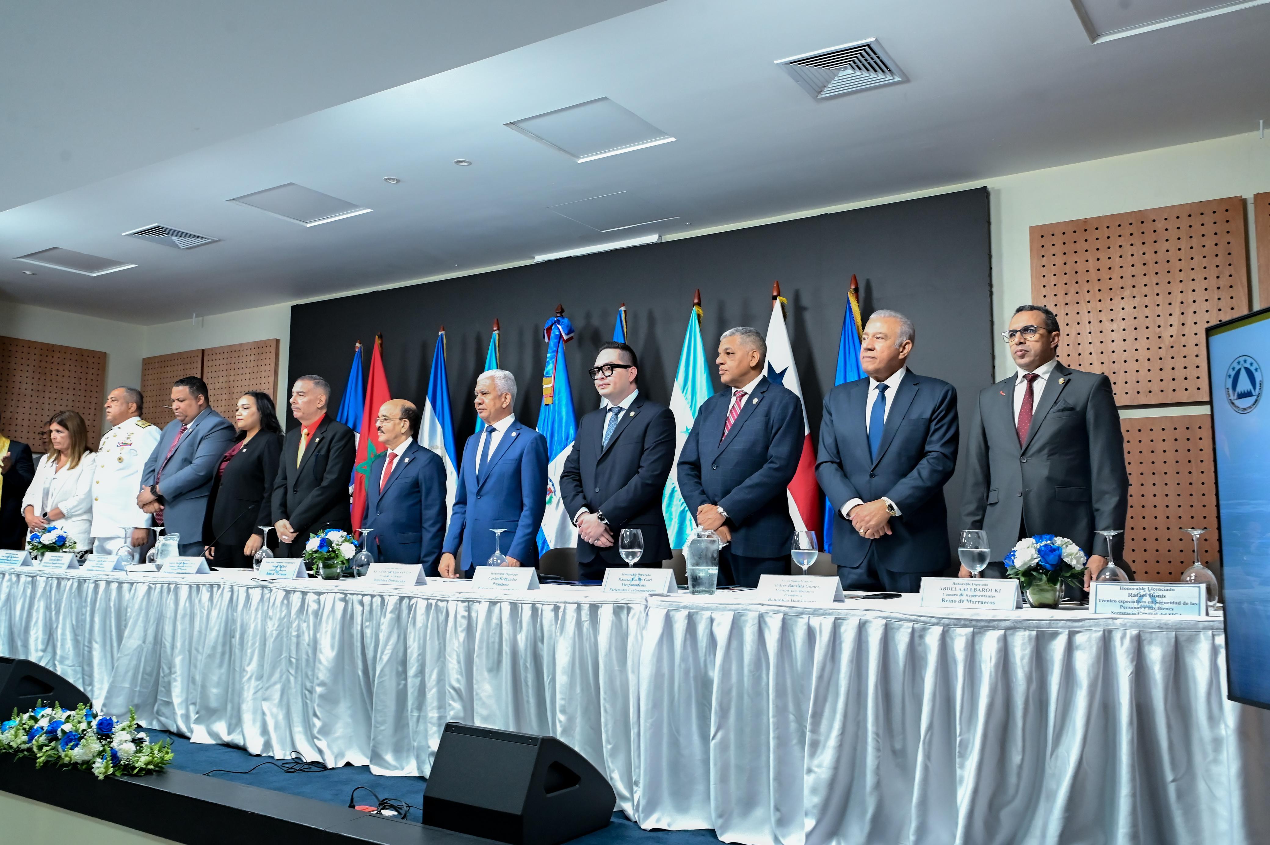 Llama comunidad internacional actuar ante crisis migratoria imagen