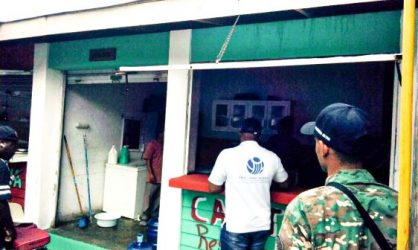 Cerrarán comercios Boca Chica no colocaron lista precios