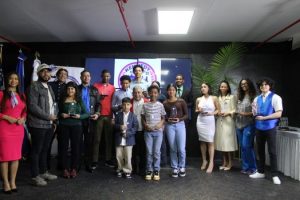 RJ Luis Jr. obtiene el máximo galardón ceremonial UDEDONY