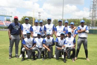 Cumbre y Barrio Duarte ganan en el béisbol Fundación Rica Cumbre y Barrio Duarte ganan en el béisbol Fundación Rica