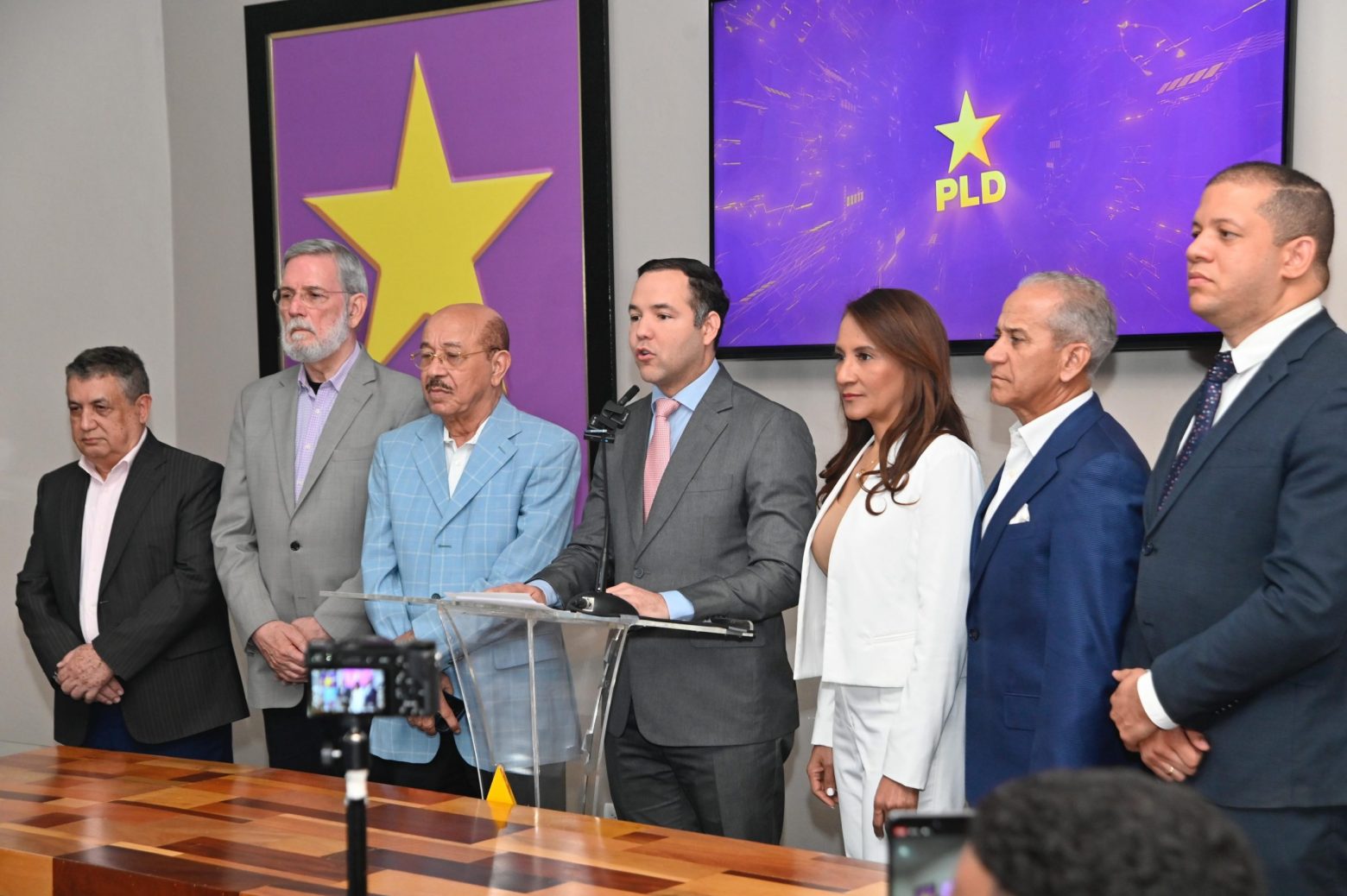 PLD dice participará en diálogo sobre migración con Gobierno | AlMomento.net PLD dice participará en diálogo sobre migración con Gobierno | AlMomento.net